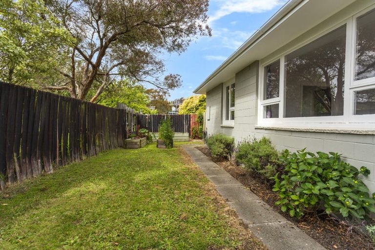 Photo of property in 2/15a Marriotts Road, North New Brighton, Christchurch, 8083