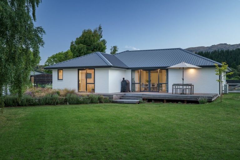 Photo of property in 153 Main Road, Luggate, Cromwell, 9383