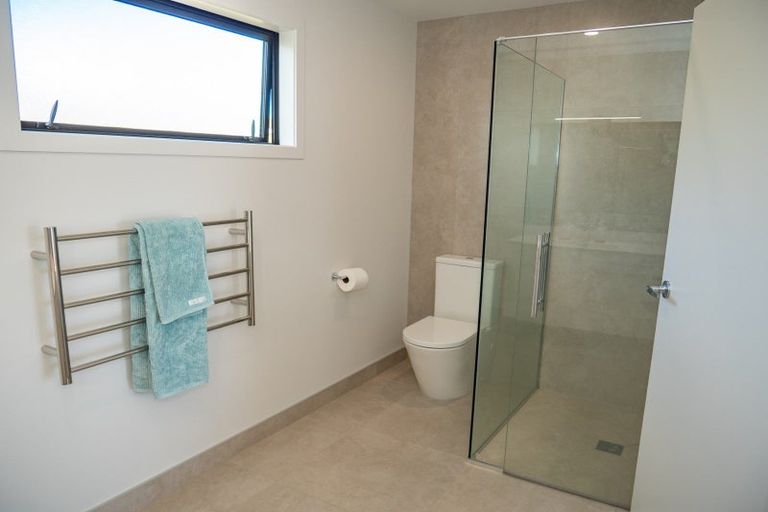 Photo of property in 4 Freyja Crescent, Coopers Beach, 0420