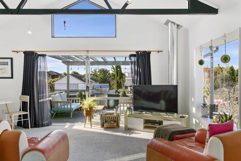 Photo of property in 742 Acacia Bay Road, Acacia Bay, Taupo, 3330