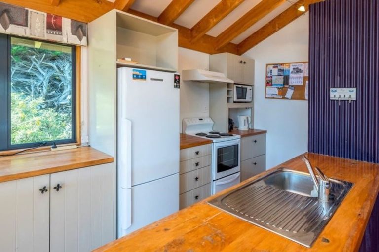 Photo of property in 47 Te Moana Road, Waikanae Beach, Waikanae, 5036