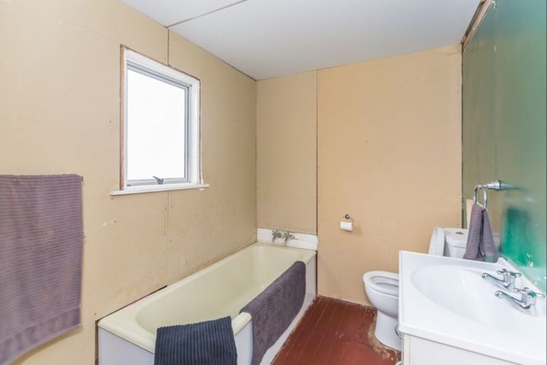 Photo of property in 25 Hunia Terrace, Himatangi Beach, Foxton, 4891