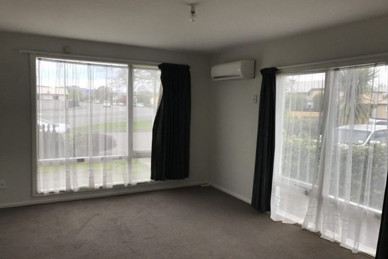Photo of property in 51 Whitmore Street, Edgeware, Christchurch, 8013