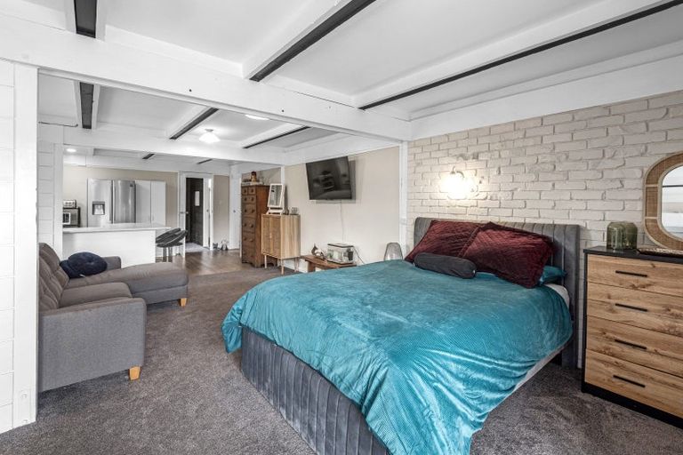 Photo of property in 17 Kowhai Park Road, Maunu, Whangarei, 0110