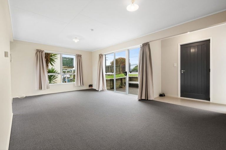 Photo of property in 64 Church Street, Onerahi, Whangarei, 0110