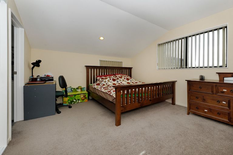 Photo of property in 40 Tiriwa Drive, Massey, Auckland, 0614