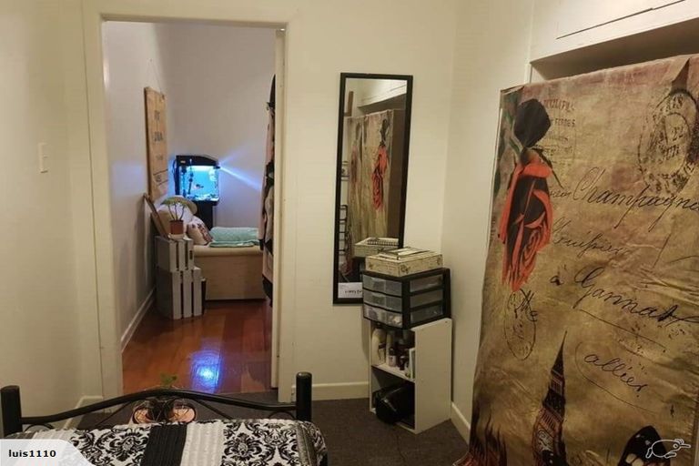 Photo of property in 27 Douglas Street, Mount Cook, Wellington, 6021