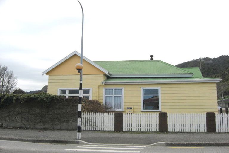 Photo of property in 125 Bright Street, Cobden, Greymouth, 7802