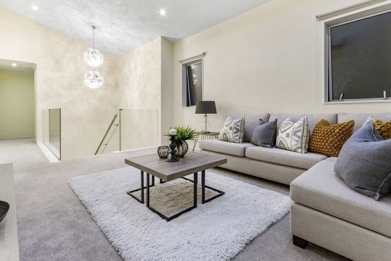 Photo of property in 9 Carex Way, Long Bay, Auckland, 0630