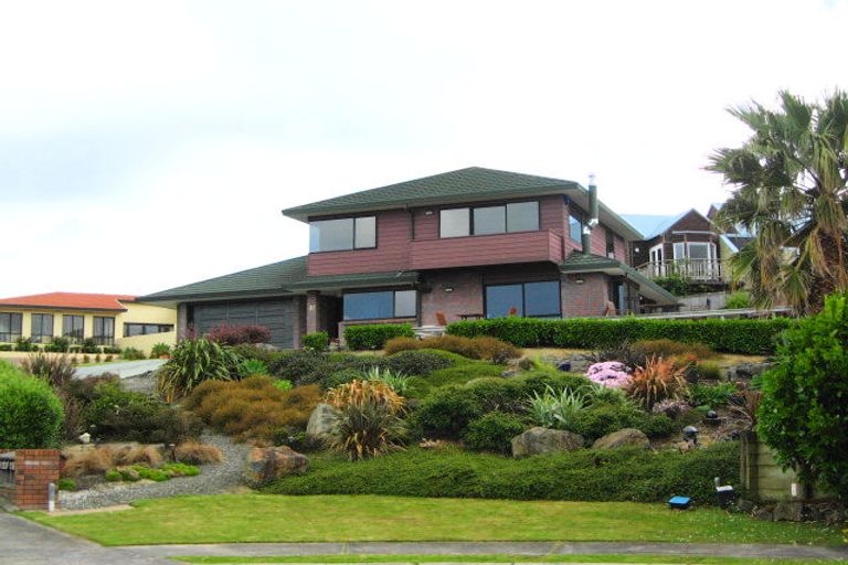 Photo of property in 32 Clansman Terrace, Gulf Harbour, Whangaparaoa, 0930