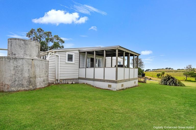 Photo of property in 125 Rehutai Road, Baylys Beach, Dargaville, 0377