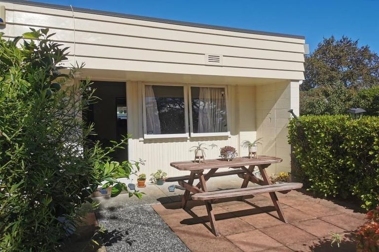 Photo of property in 3/272a Birkdale Road, Birkdale, Auckland, 0626