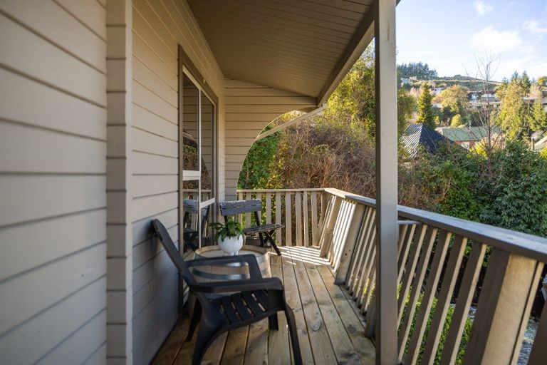 Photo of property in 16 Williams Street, Sunshine Bay, Queenstown, 9300