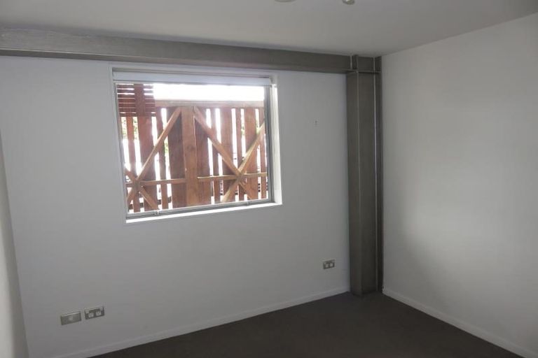 Photo of property in 3/142 Onslow Road, Khandallah, Wellington, 6035