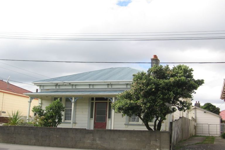 Photo of property in 8 Queen Street, Petone, Lower Hutt, 5012