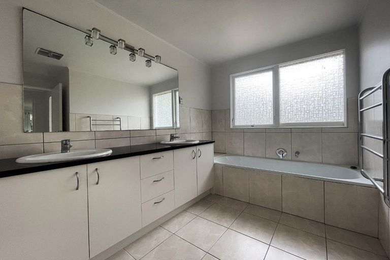 Photo of property in 46 Penzance Road, Mairangi Bay, Auckland, 0630