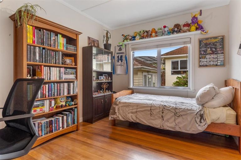 Photo of property in 17 Maitland Avenue, Stoke, Nelson, 7011