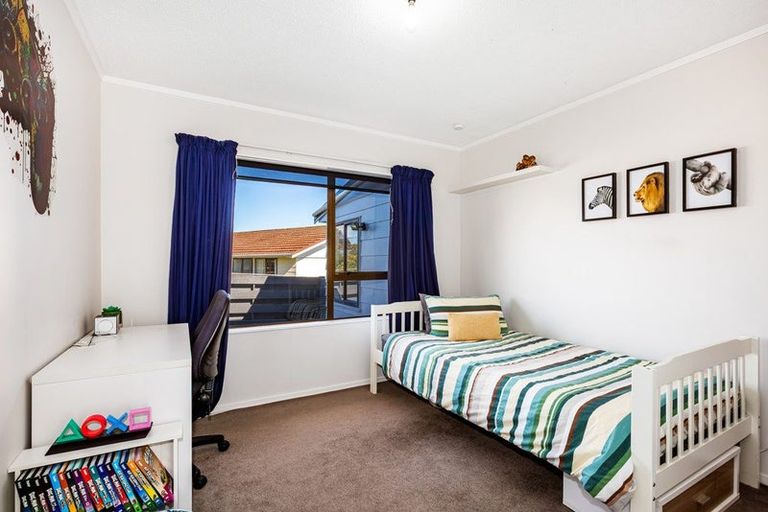 Photo of property in 8 Outram Grove, Kelson, Lower Hutt, 5010
