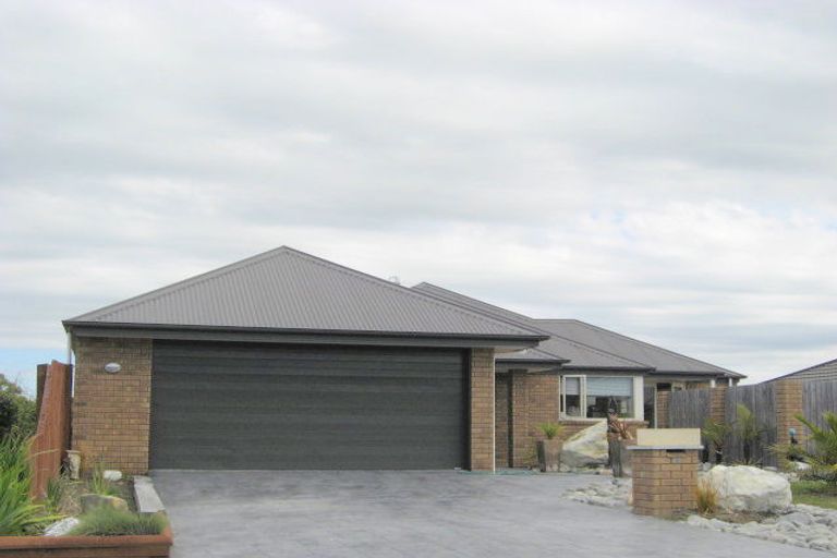 Photo of property in 29 Parkinson Place, Woodend, 7610