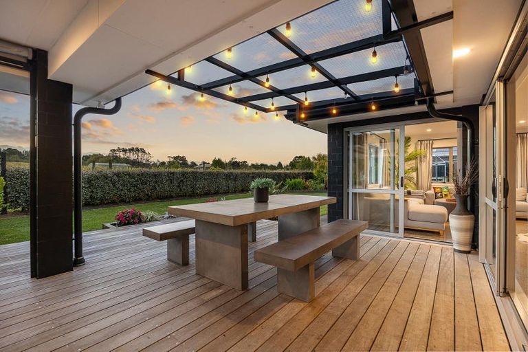 Photo of property in 583 State Highway 16, Kumeu, 0891