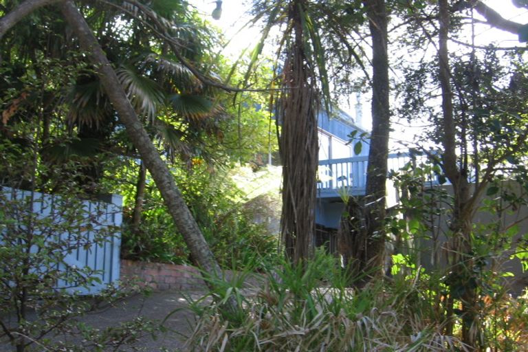 Photo of property in 48 Kauri Road, Birkenhead, Auckland, 0626