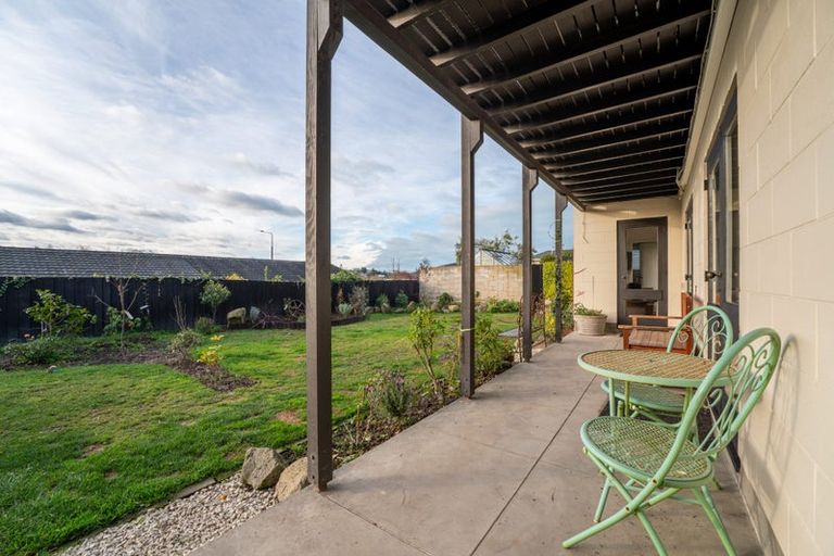 Photo of property in 82 Douglas Street, Highfield, Timaru, 7910