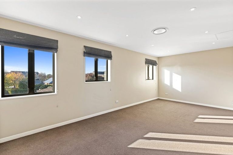 Photo of property in 36 Glen Oaks Drive, Northwood, Christchurch, 8051