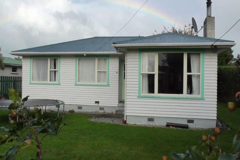 Photo of property in 70 Brandon Street, Featherston, 5710