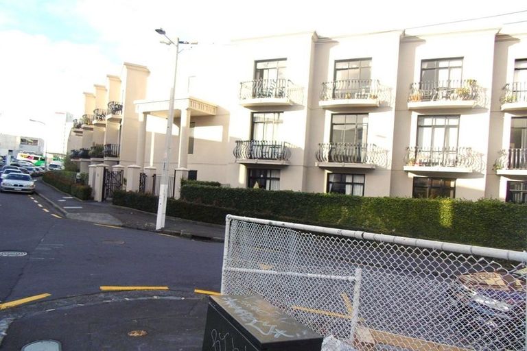 Photo of property in 2d/6 Burgoyne Street, Grey Lynn, Auckland, 1021