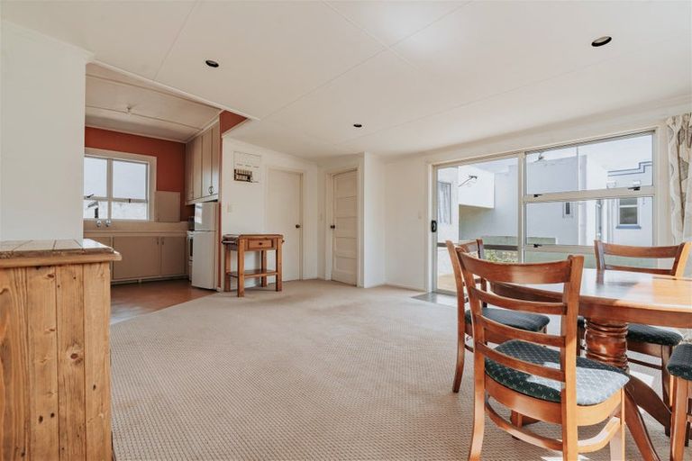 Photo of property in 9 Essex Street, Balclutha, 9230