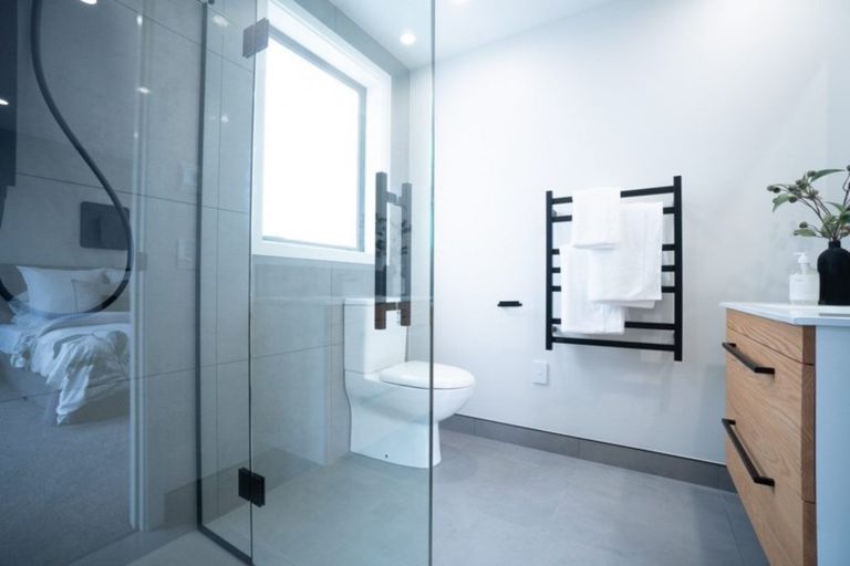 Photo of property in 9 Loveston Lane, Kelvin Grove, Palmerston North, 4470