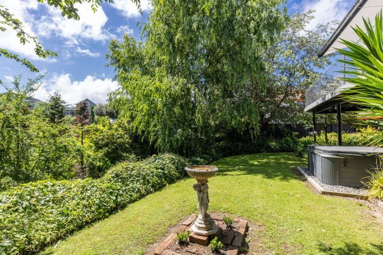 Photo of property in 12 Muritai Crescent, Havelock North, 4130