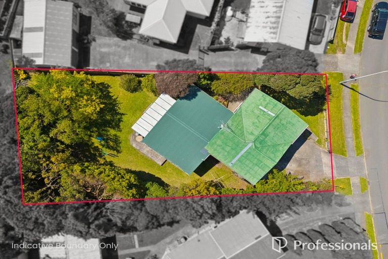 Photo of property in 37 Te Kupe Road, Paraparaumu Beach, Paraparaumu, 5032