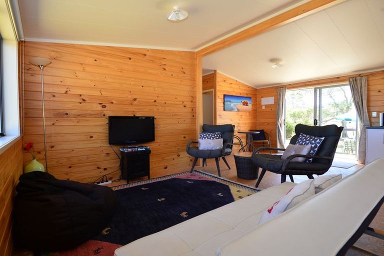 Photo of property in 38 Paradise Road, Coopers Beach, 0420