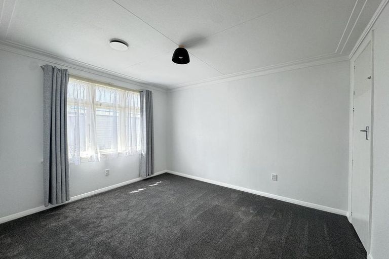 Photo of property in 61 Johnson Street, Milton, 9220