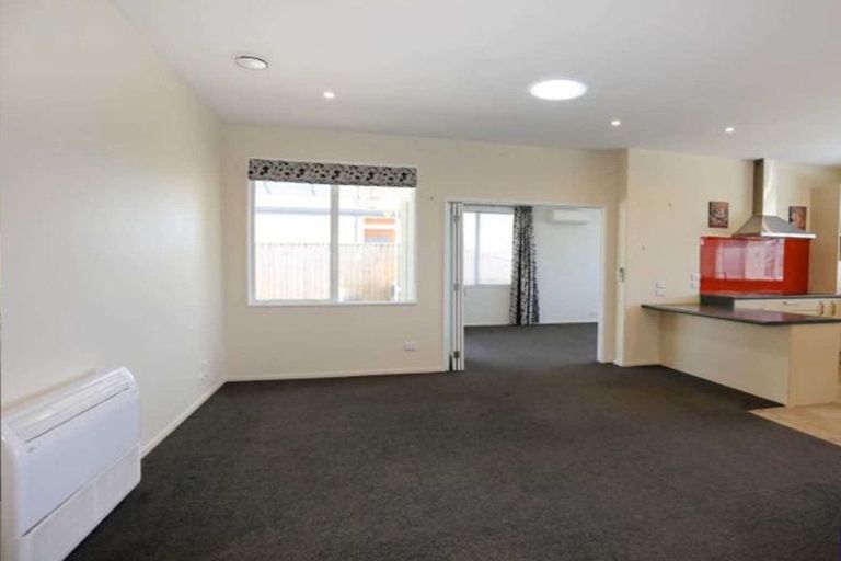 Photo of property in 131 Cranford Street, St Albans, Christchurch, 8014