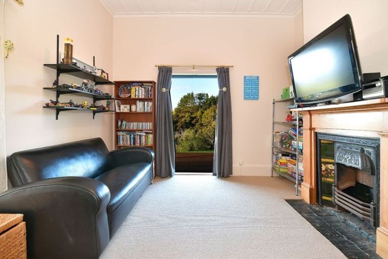 Photo of property in 245 Anderson Road, Helensville, 0875