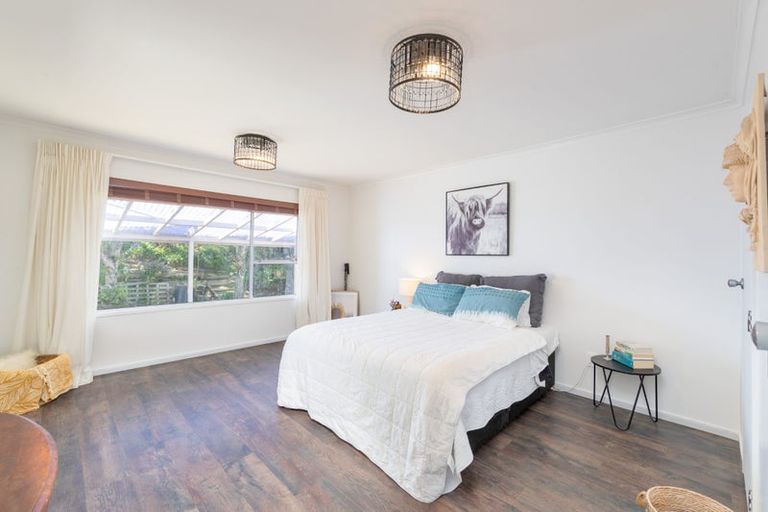 Photo of property in 7 Livet Place, Papakowhai, Porirua, 5024