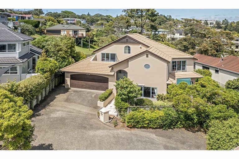 Photo of property in 127a Browns Bay Road, Browns Bay, Auckland, 0630