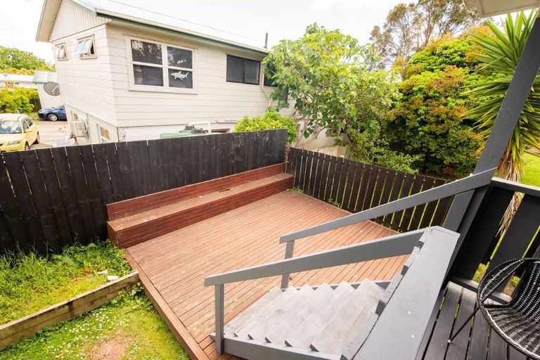 Photo of property in 2/137 Titirangi Road, New Lynn, Auckland, 0600