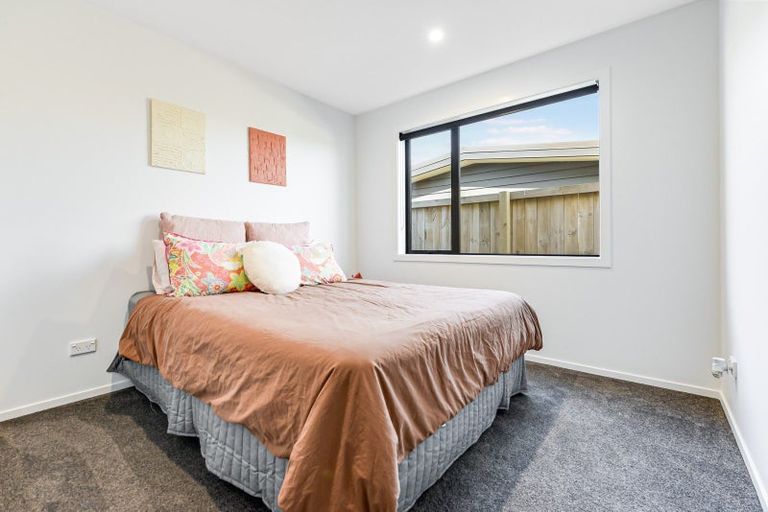 Photo of property in 16 North Ridge Drive, Rototuna North, Hamilton, 3210