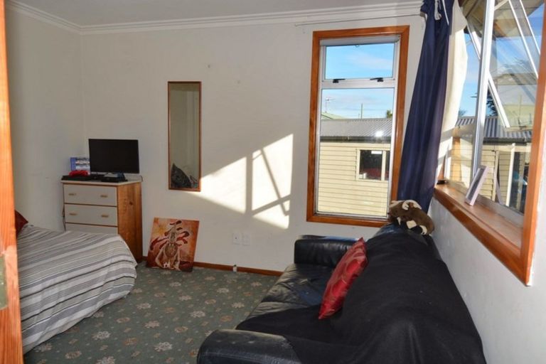 Photo of property in 63 Cunningham Street, Grasmere, Invercargill, 9810