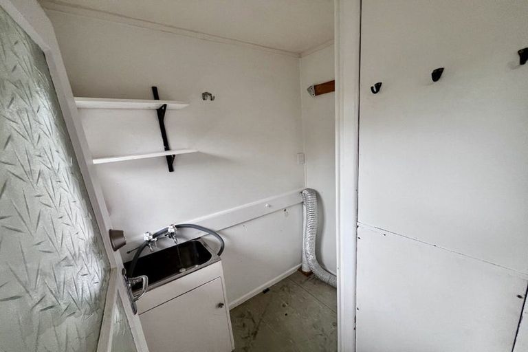 Photo of property in 34 Levesque Street, Birkdale, Auckland, 0626