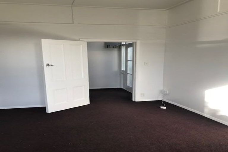 Photo of property in 98 Constable Street, Newtown, Wellington, 6021