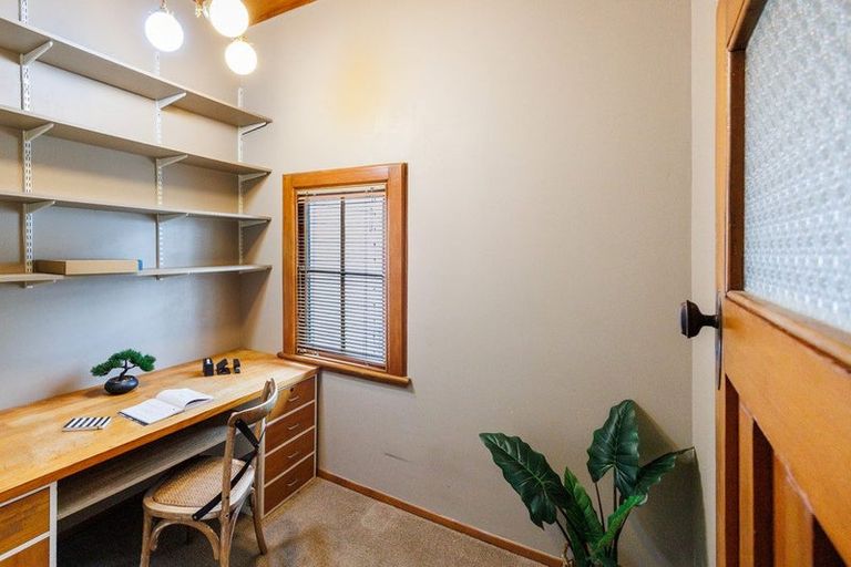 Photo of property in 16 Margaret Street, Roslyn, Palmerston North, 4414