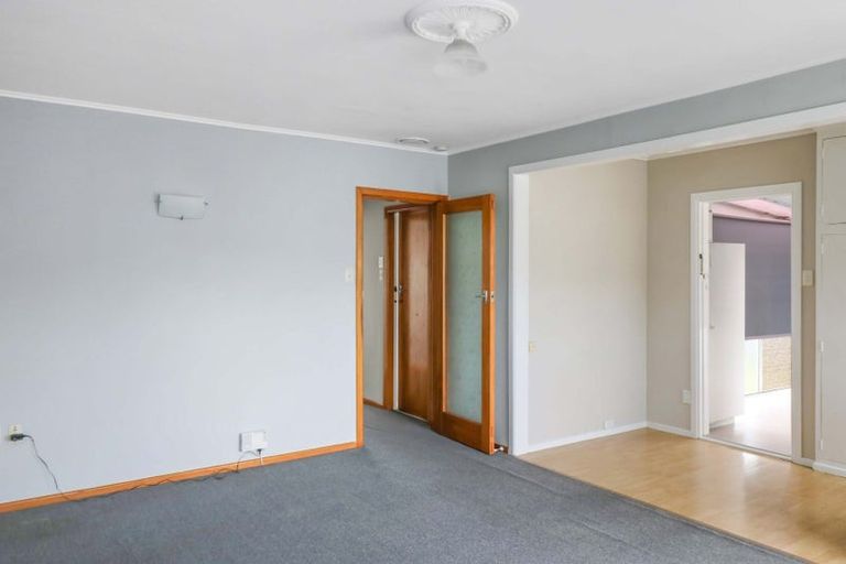 Photo of property in 8a Stamford Grove, Avalon, Lower Hutt, 5011