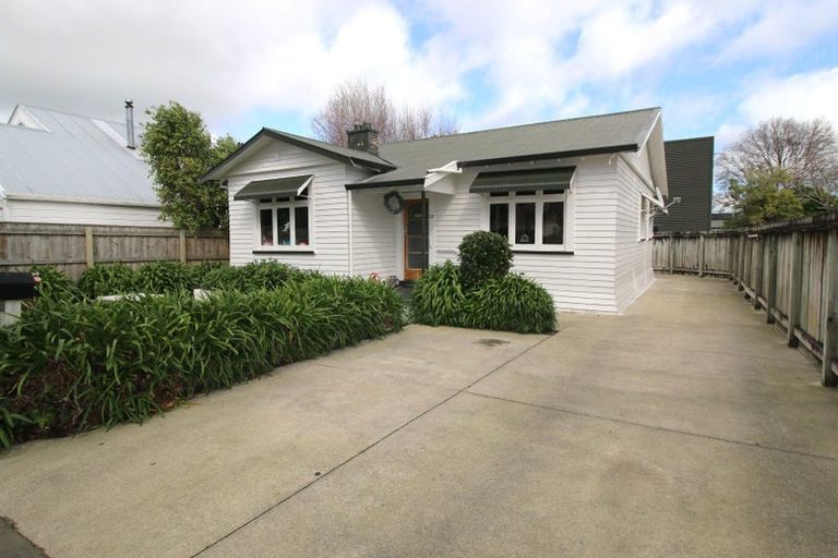 Photo of property in 22 Ranfurly Street, Hokowhitu, Palmerston North, 4410
