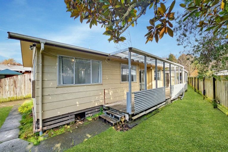 Photo of property in 10 Cherrywood Place, Western Heights, Rotorua, 3015