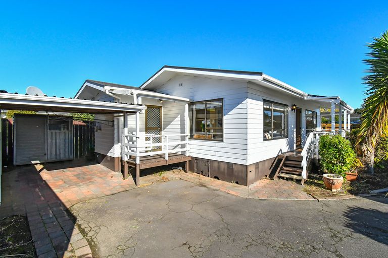 Photo of property in 446a Great South Road, Opaheke, Papakura, 2113