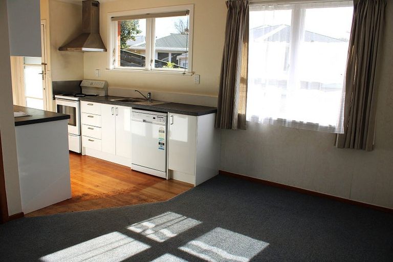 Photo of property in 19 Mark Avenue, Paparangi, Wellington, 6037